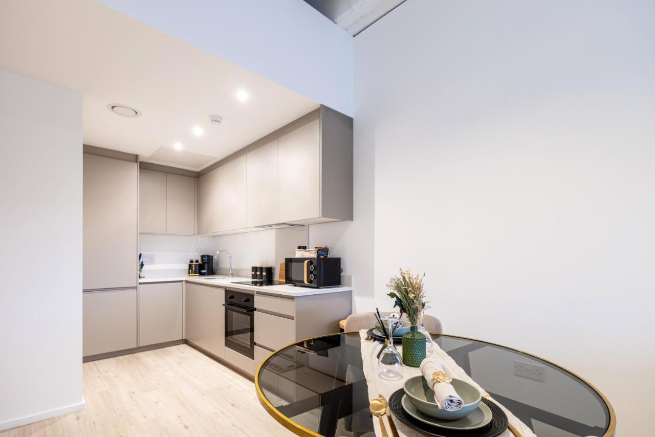 Elegant 2 Apartment *